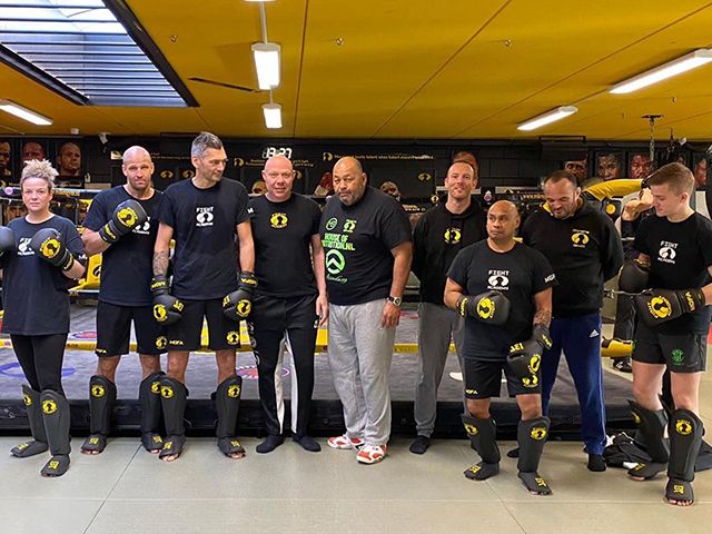 Eerste lichting kickboks leraren Mike's Fight Academy geslaagd