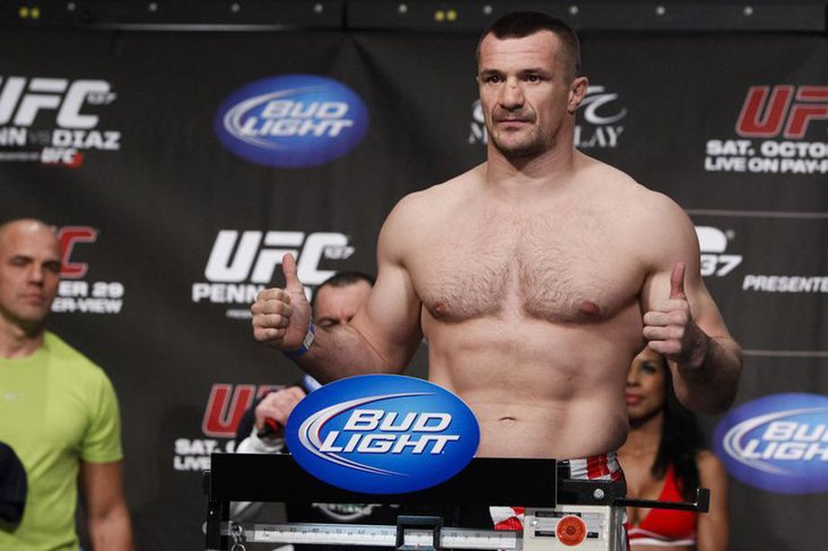 Beroerte: kickboks legende Mirko Cro Cop stopt met vechten
