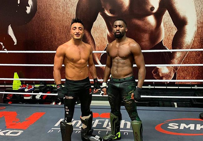 Kickboksen: Enfusion's Tayfun Ozcan vs. GLORY's Cedric Doumbe