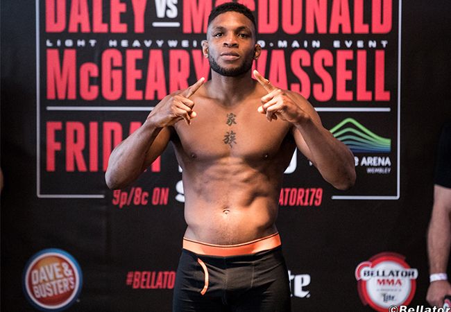 Paul Daley over Bellator 183 tegenstander Lorenz Larkin, hij is ver onder mijn niveau!