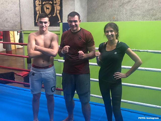 K-1 LEGENDE PETER AERTS: 'Mijn vrouw houdt sportschool veilig'