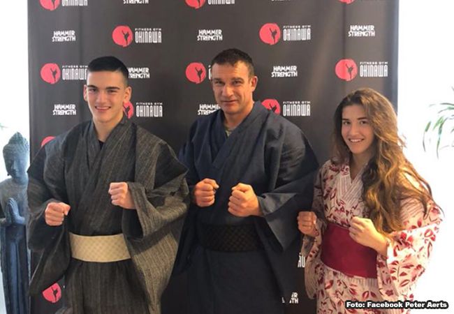 Kickbokslegende Peter Aerts en kids vandaag te zien op tv