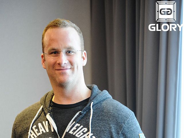 Kickbokser zet aanval in op GLORY Kickboxing eigenaar