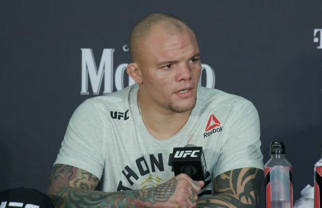 Anthony Smith wil weer tegen Rockhold vechten
