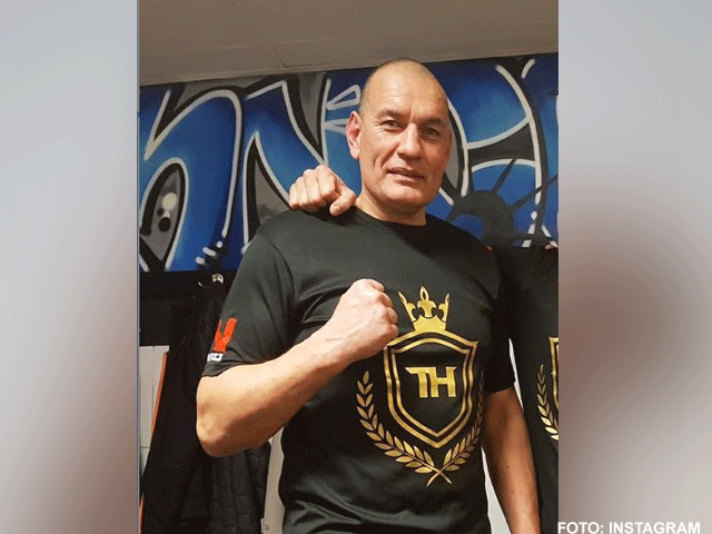 Bekende kickbokstrainer Stef Muller op straat doodgeschoten