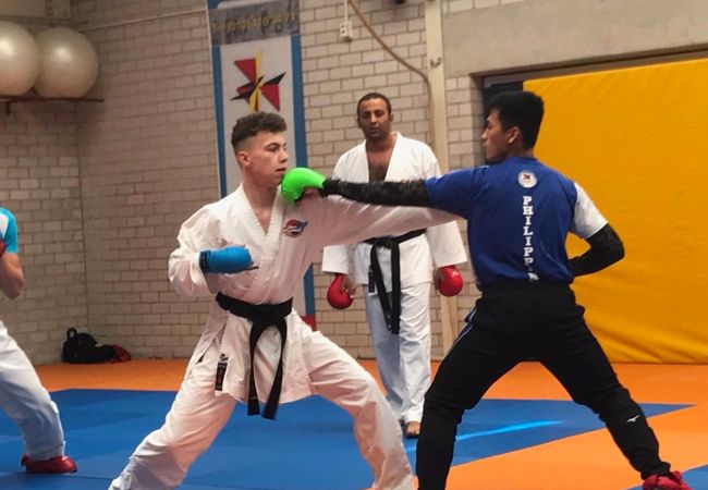 TOPAZ Karate Team uit Hoogvliet klaar voor Batlle of the Teams