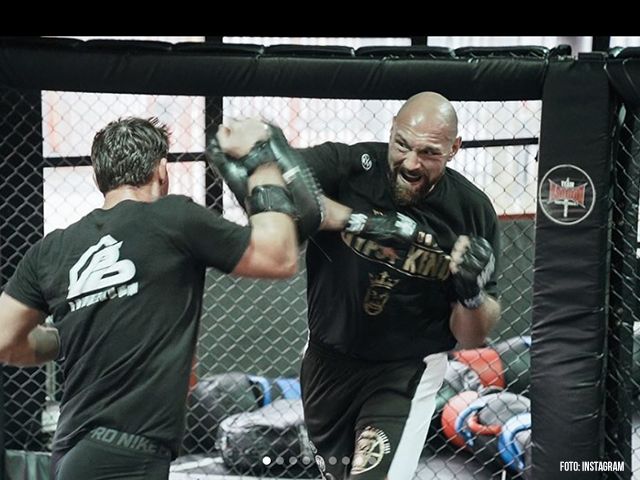 Tyson Fury wil aangepaste bokswedstrijd met UFC-vechter