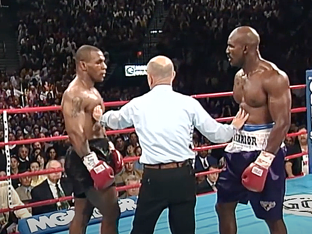 Mike Tyson geeft gevecht met Evander Holyfield voorrang