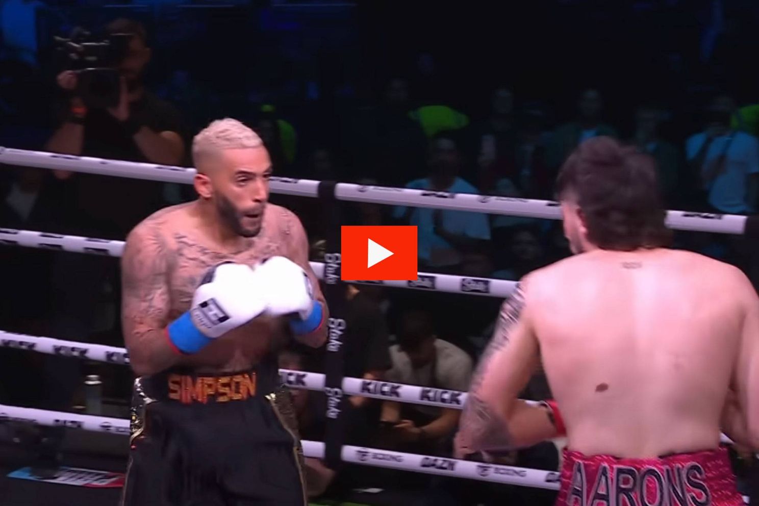 Topvoetballer verruilt voetbal voor boksen: 'Van tackles naar uppercuts'