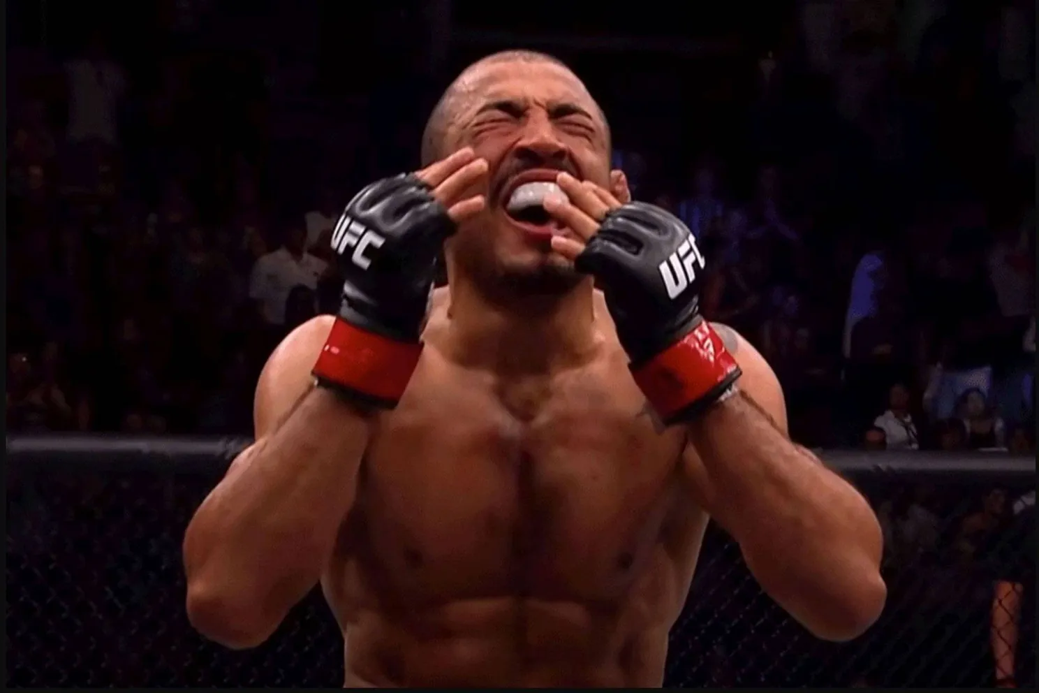 Joe Rogan trekt aan alarmbel! UFC wijzigt per direct regels - dit is pas het begin!