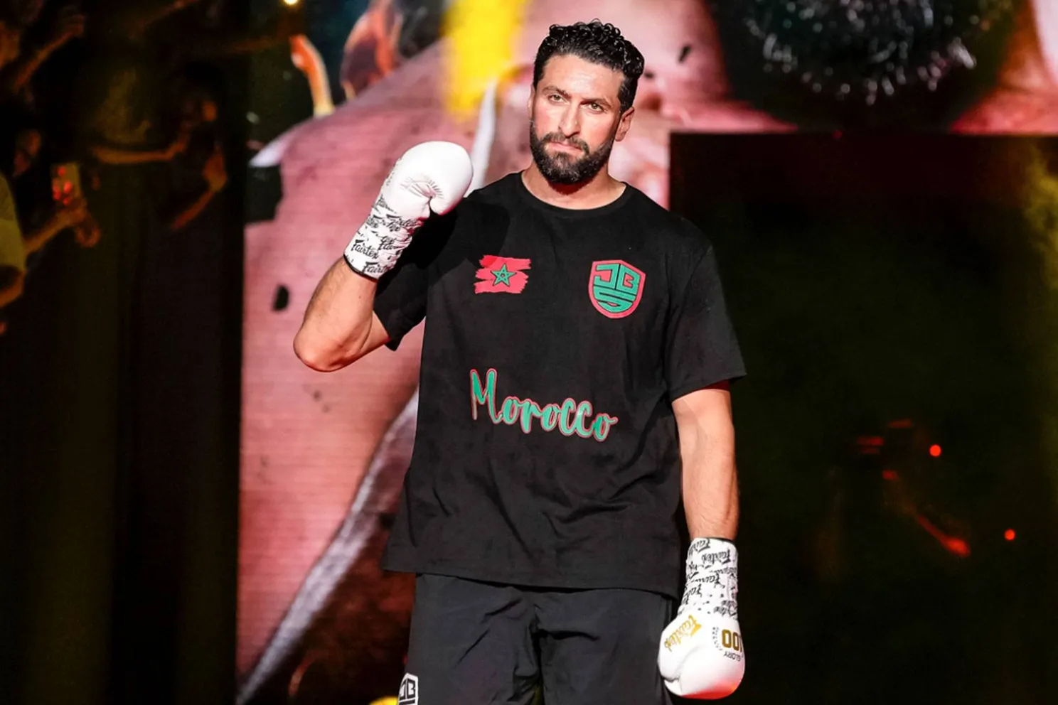 Jamal Ben Saddik keert terug in de ring - Fans snappen niks van Glory-toernooi!