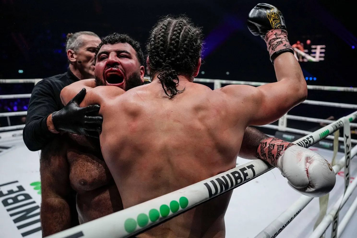 Glory kickboksers krijgen nieuwe kans in de ring - fans snappen er niks van