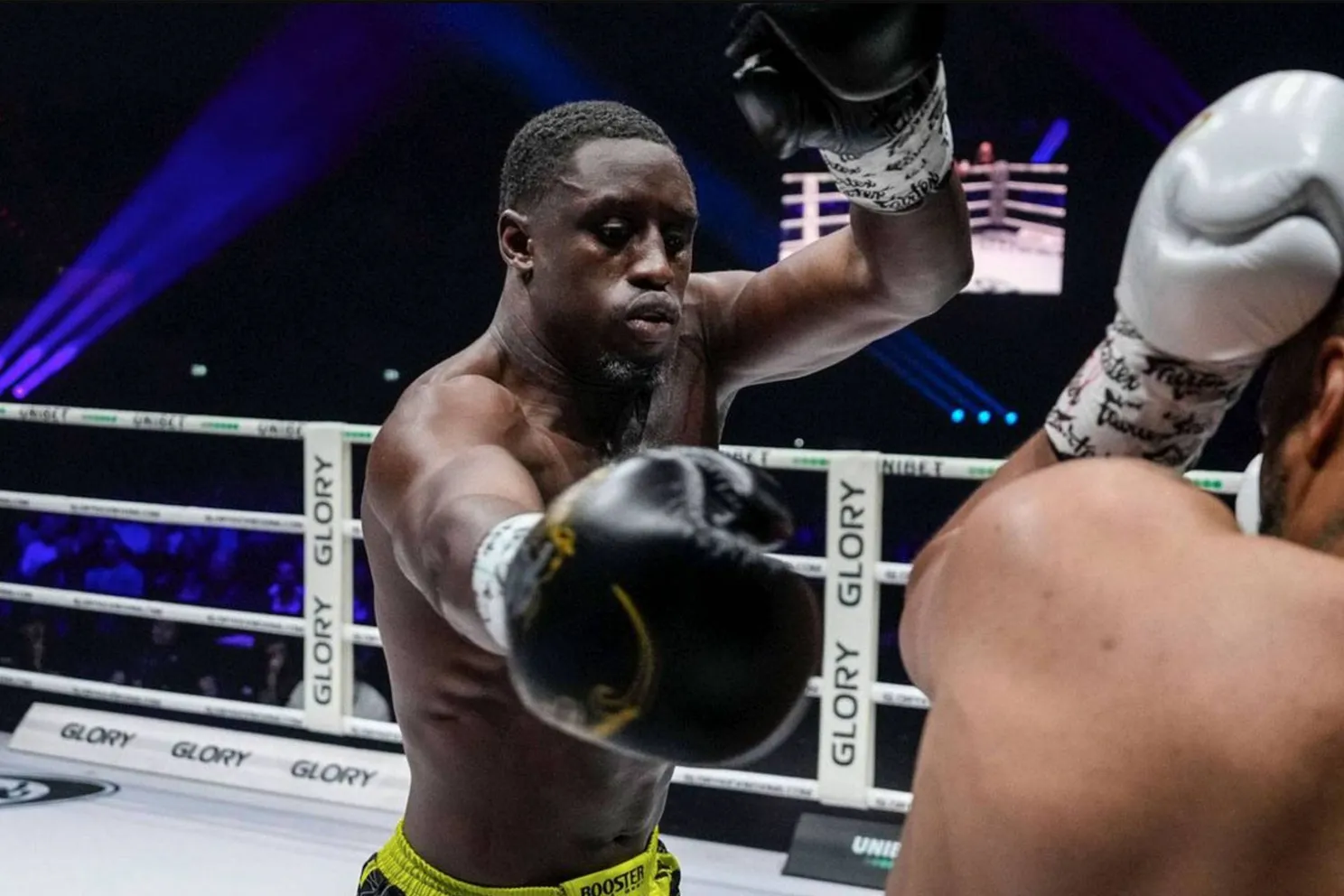 Anticlimax of juist kans? Glory-beslissing over topvechter Kromah zorgt voor ophef