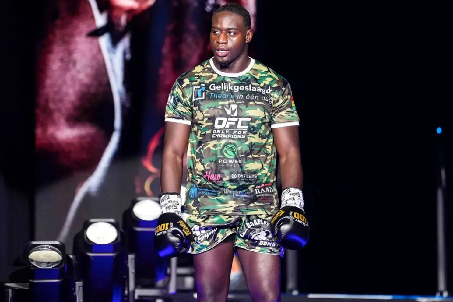‘Nu of nooit’: Glory kickbokser Boapeah jaagt op goud