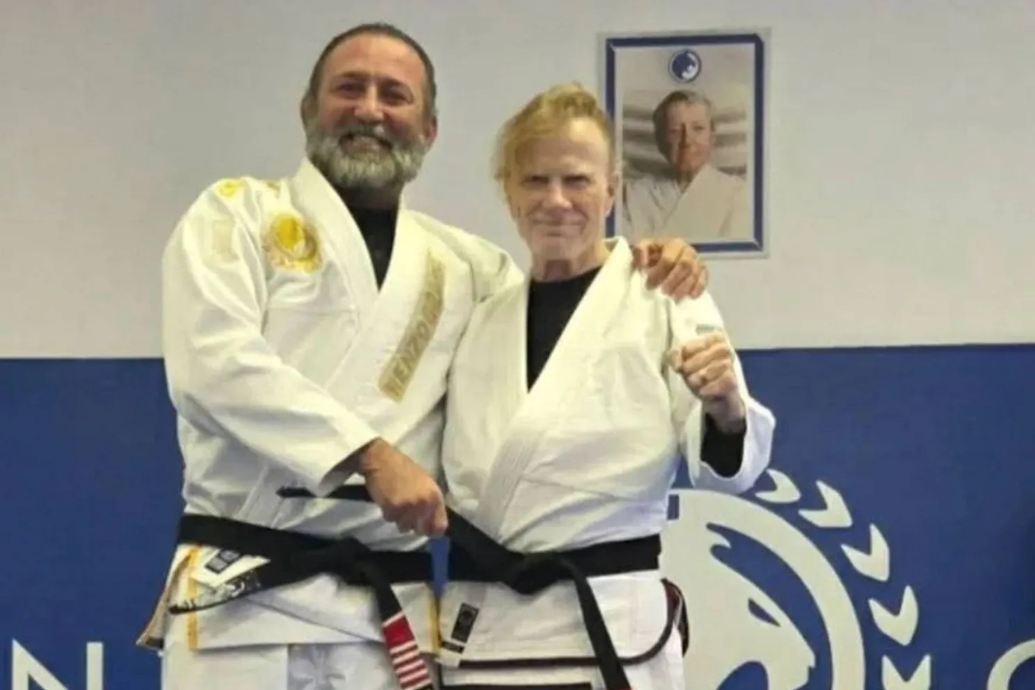 Megadeth zanger Dave Mustaine officieel zwarte band in BJJ - overwon dodelijke ziekte
