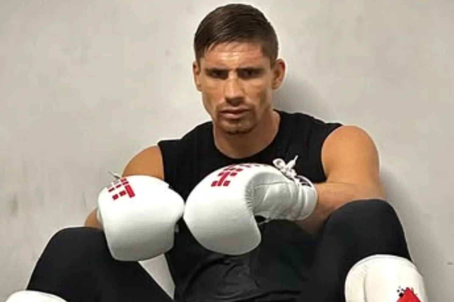 ‘Altijd 75% klaar’ – uitgeputte Rico Verhoeven deelt rauwe beelden