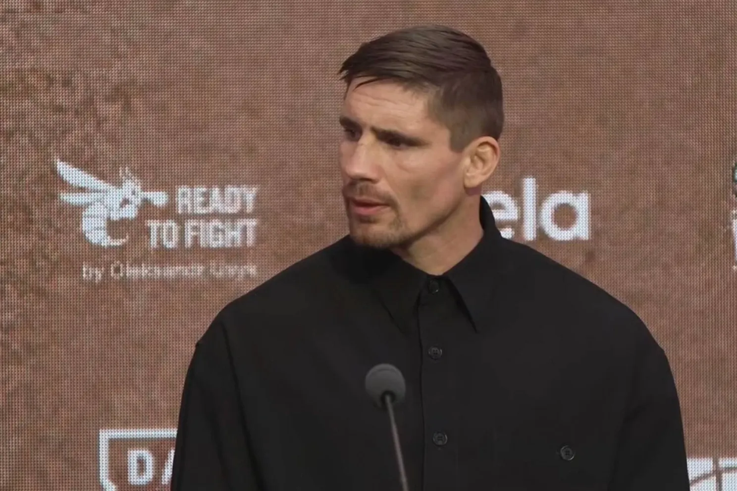 “Hij is gevaarlijk”: Oleksandr Usyk verklaart keuze en zet Rico Verhoeven onder druk