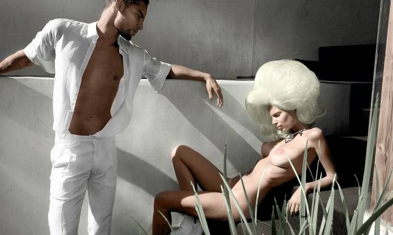 Extra pics opgedoken van naakte Emily Ratajkowski tijdens Treats shoot