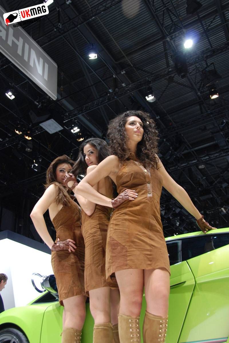 Autosalon Geneve 2010: De dames van Lamborghini