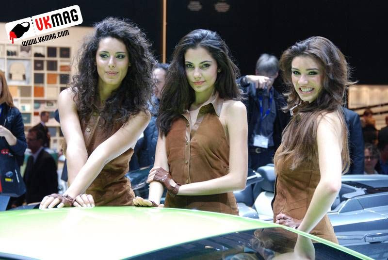 Autosalon Geneve 2010: De dames van Lamborghini