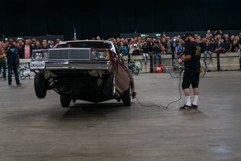 Gewoon 50 brute en mooie foto's van 100% Tuning in Ahoy