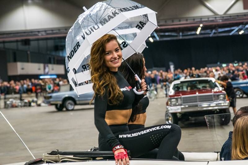 Gewoon 50 brute en mooie foto's van 100% Tuning in Ahoy