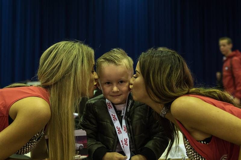 Gewoon 50 brute en mooie foto's van 100% Tuning in Ahoy