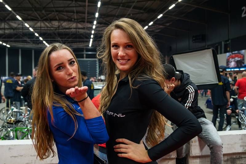 Gewoon 50 brute en mooie foto's van 100% Tuning in Ahoy