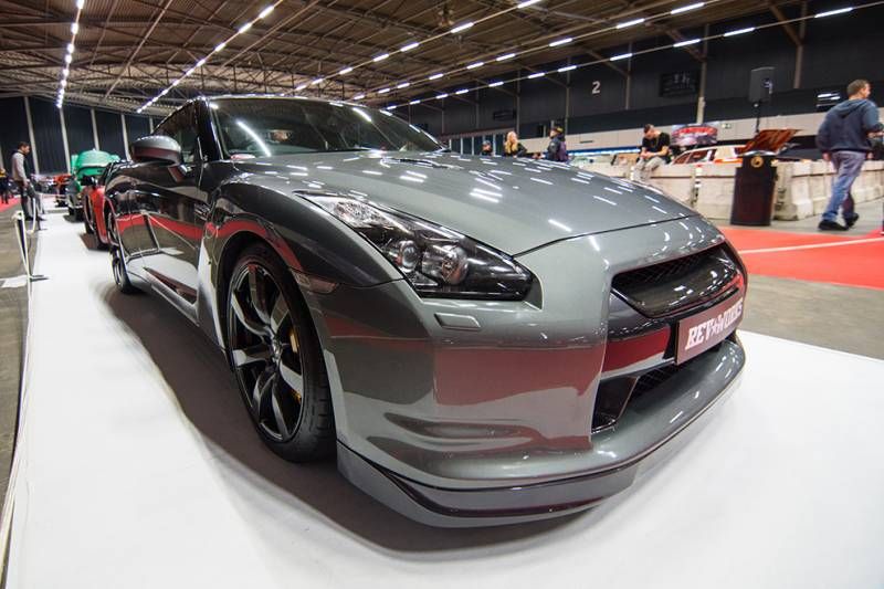 Gewoon 50 brute en mooie foto's van 100% Tuning in Ahoy