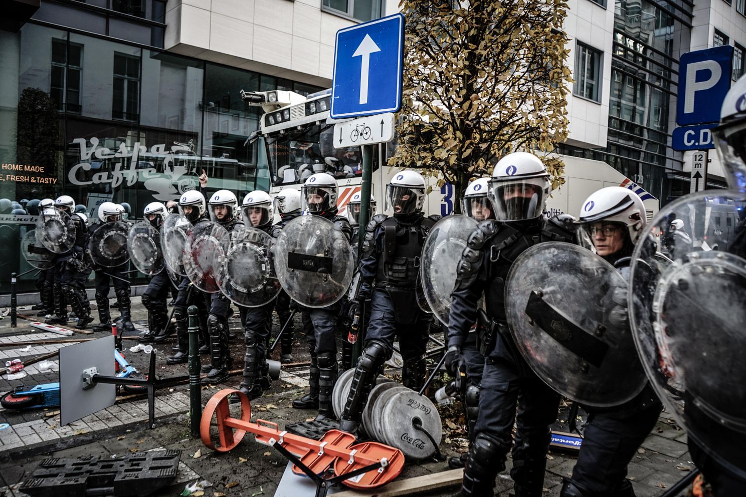 Het coronaprotest in het Belgische Brussel is ook gigantisch uit de hand gelopen