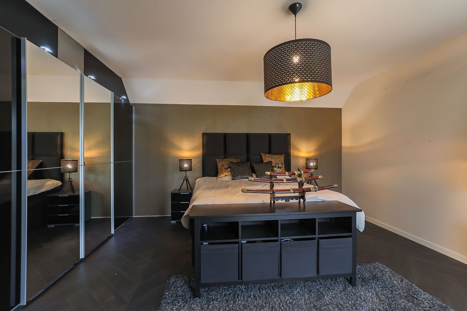 Huis in Groningse Wildervank is mooi, maar de Lamborghini Murcielago in de garage is mooier