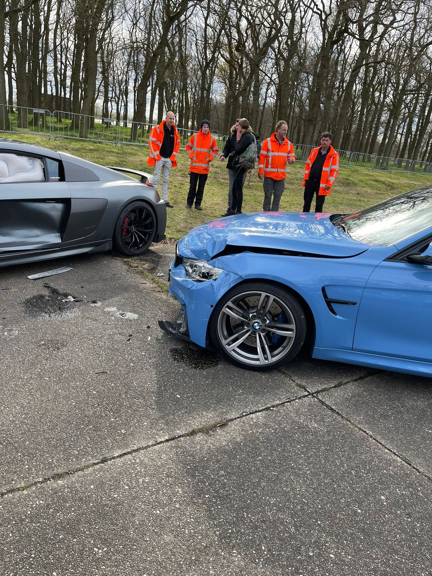 BMW heeft zijdeur geramd van Audi R8 V10+ ABT tijdens Spring Event 2022