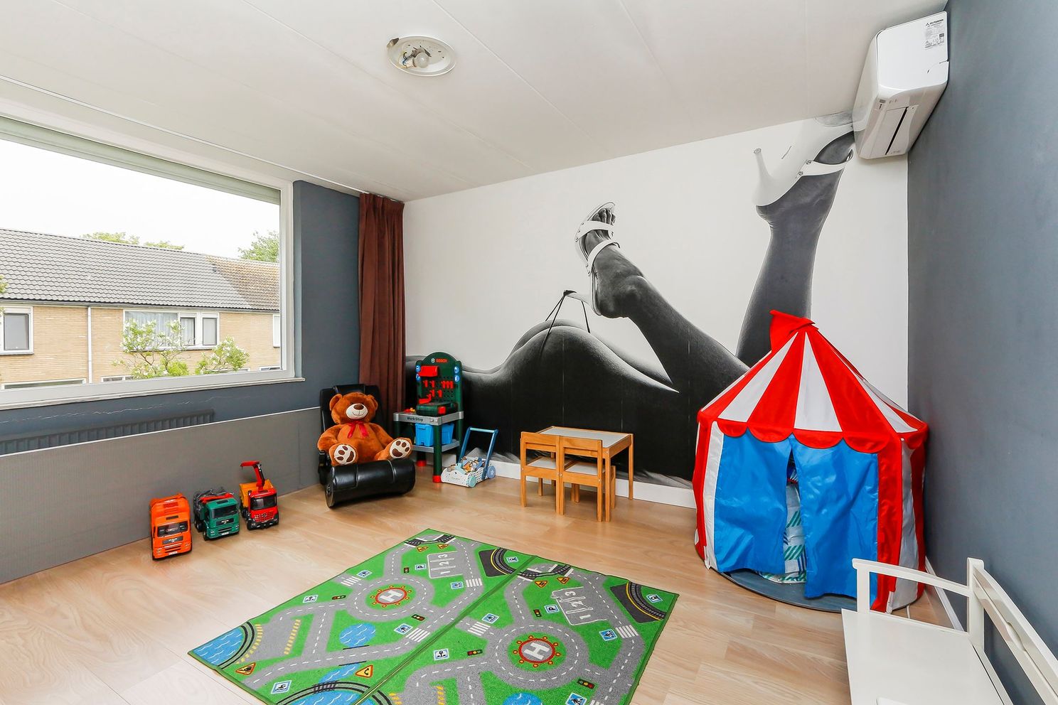 Huis in Dordrecht heeft de meest volwassen kinderkamer ooit