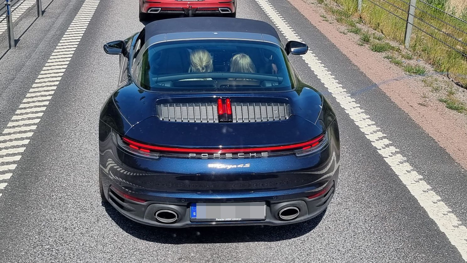 Soms is in Zweden achter een Porsche in de file staan helemaal niet erg