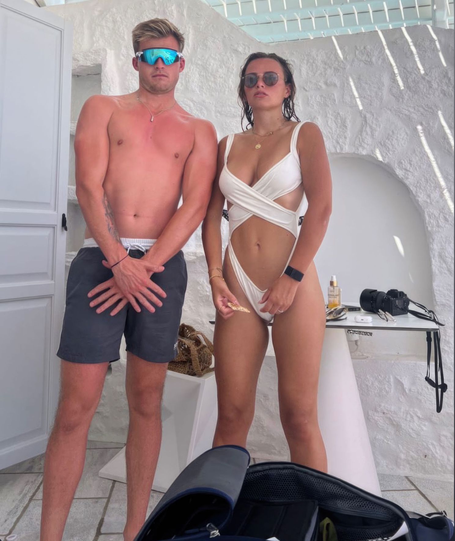 Mykonos is een stukje mooier, want Puck Moonen is er op vakantie | VK  Magazine