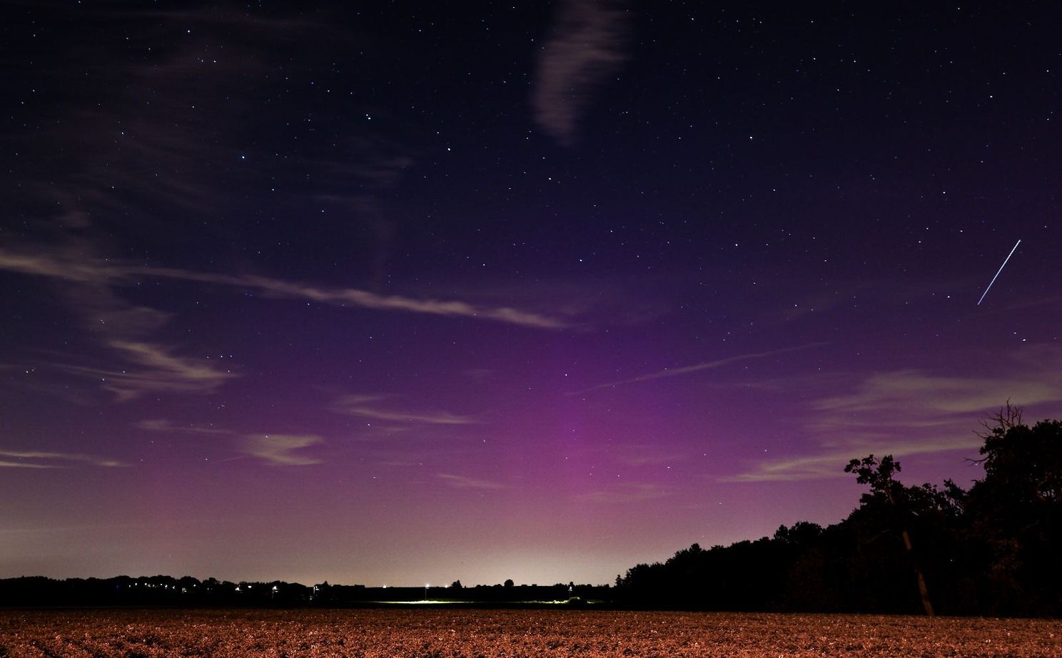 Sterrenliefhebbers opgelet: Perseïden en noorderlicht ook vannacht tegelijkertijd te zien