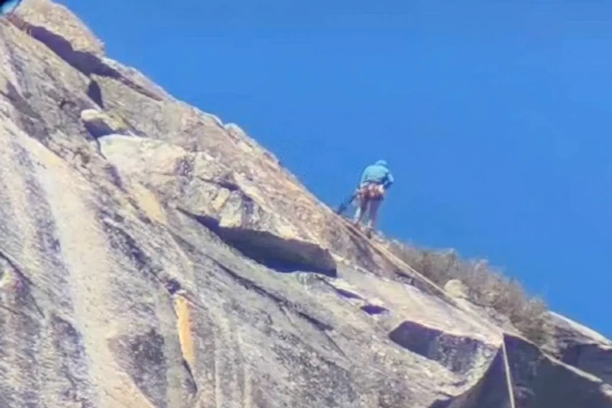 thumb_vk_Dodelijke_val_van_Amerikaanse_klimmer_live_vastgelegd_Balin_Miller_23_stort_te_pletter_van_El_Capitan