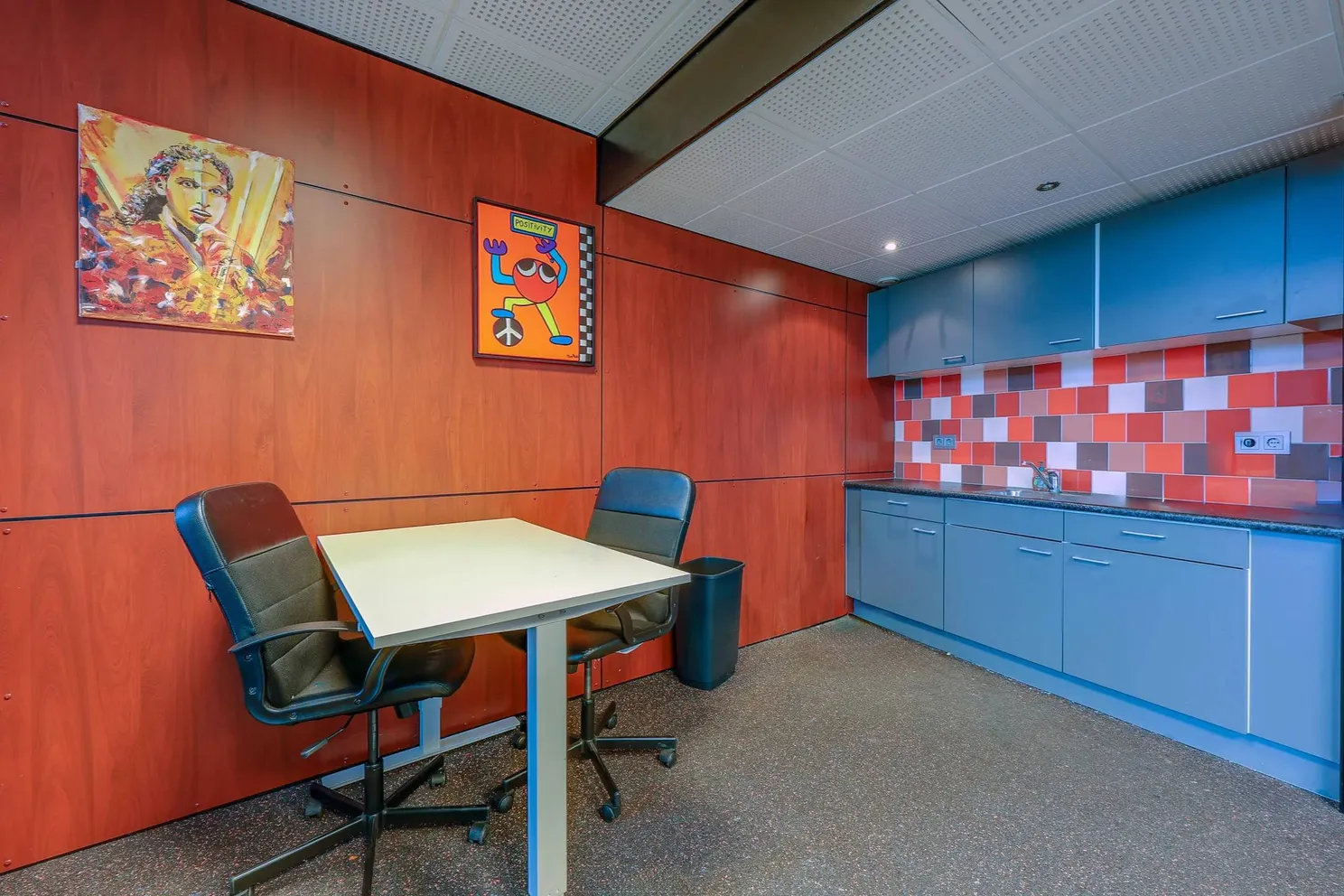 Pand Ali B in Almere te koop: voor nog geen miljoen heb je onder andere z’n oude studio