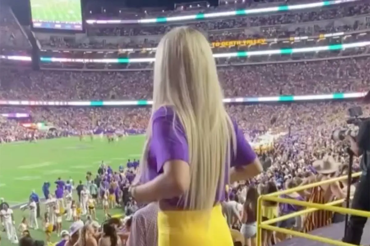 thumb_db_stunt_flashing_no_blur