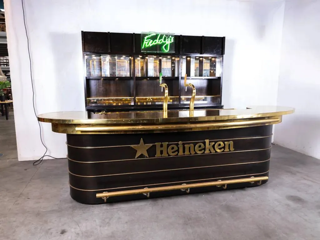 Iconische Heineken-bar uit Hotel De L’Europe Amsterdam onder de hamer: startbod €5.000