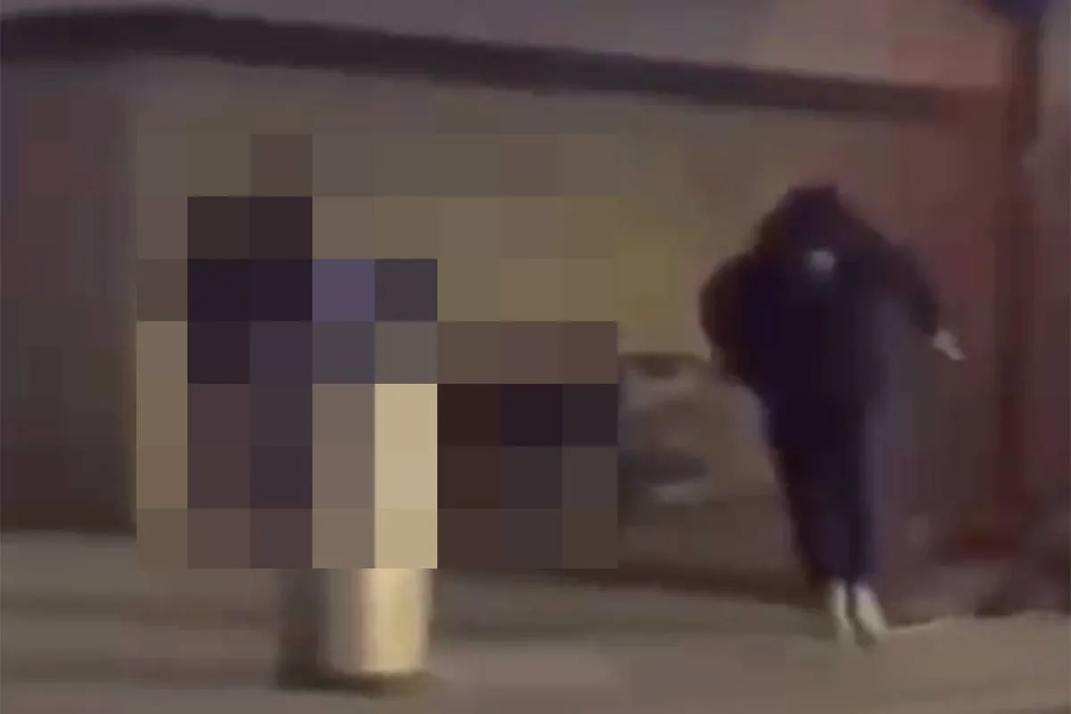 thumb_vk_Onbevestigde_beelden_uit_Schiedam_gaan_rond_Kempi_neergestoken