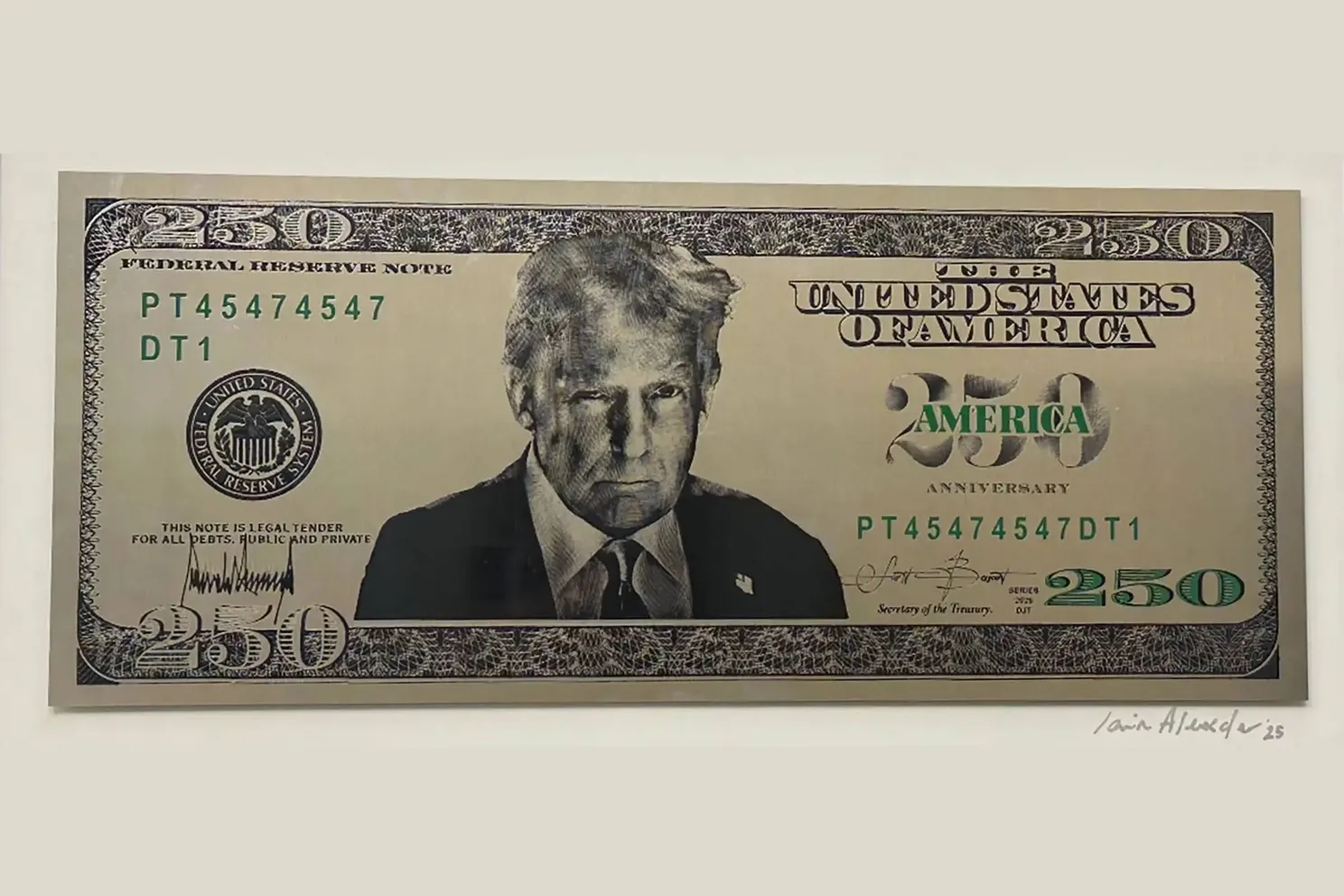 Trump mogelijk op nieuw bankbiljet van 250 dollar: ministerie treft al voorbereidingen