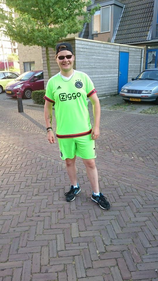 Foto's: het uitshirt als je hem aan doet