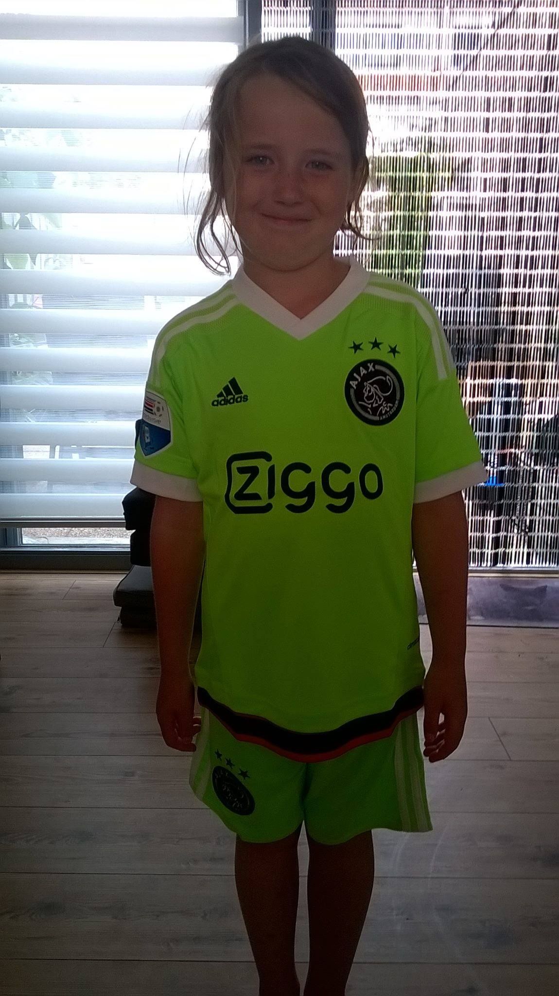 Foto's: het uitshirt als je hem aan doet