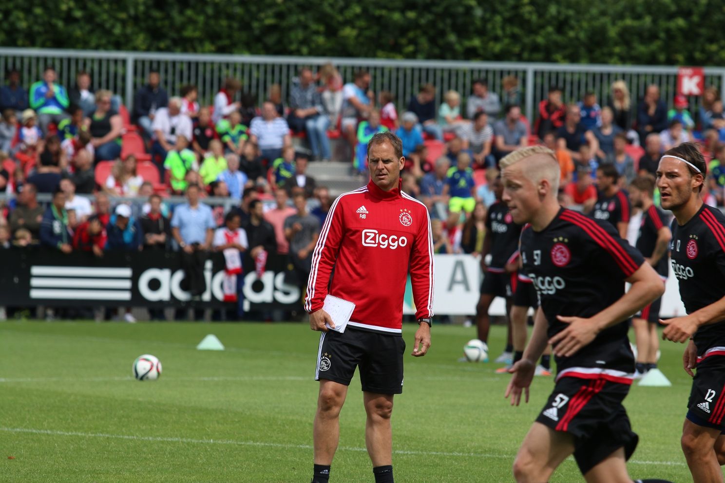 Foto's: Selectie en fans hebben elkaar gemist