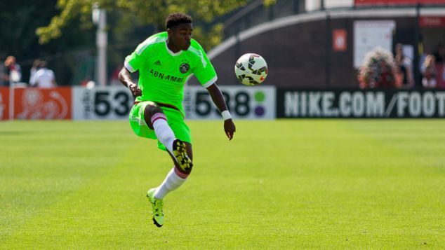 Ajax A1 legt beslag op Supercup