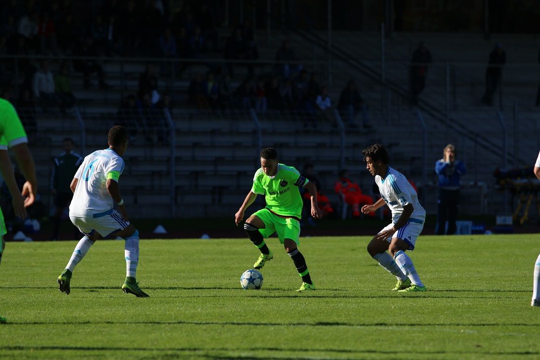 Overwinning Ajax A1 op Schalke in beeld