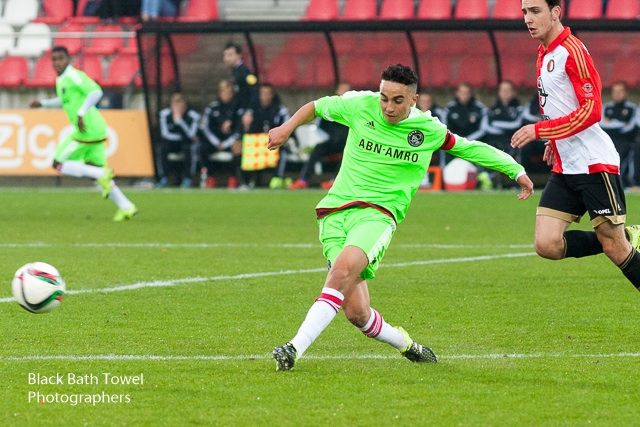 Ajax A1 zet Feyenoord A1 na rust flink opzij