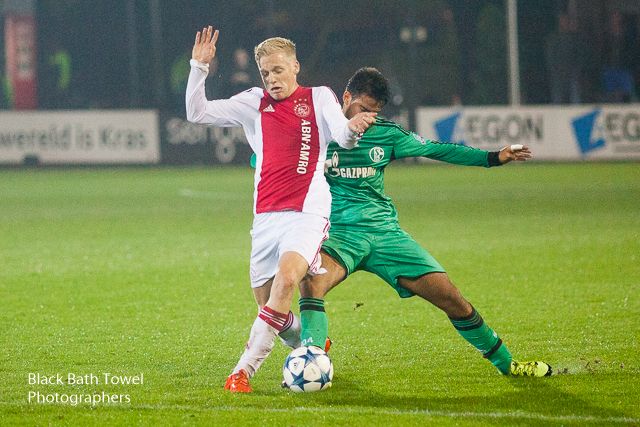 Ajax A1 na simpele zege door in Youth League
