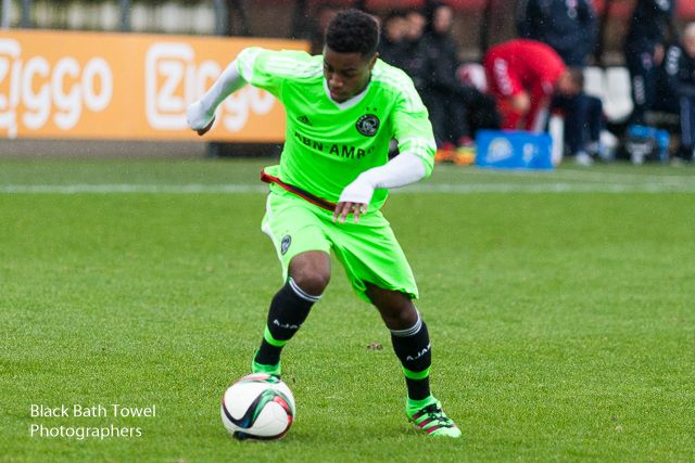 Fotoverslag Ajax A1 - FC Utrecht A1 (1-1)